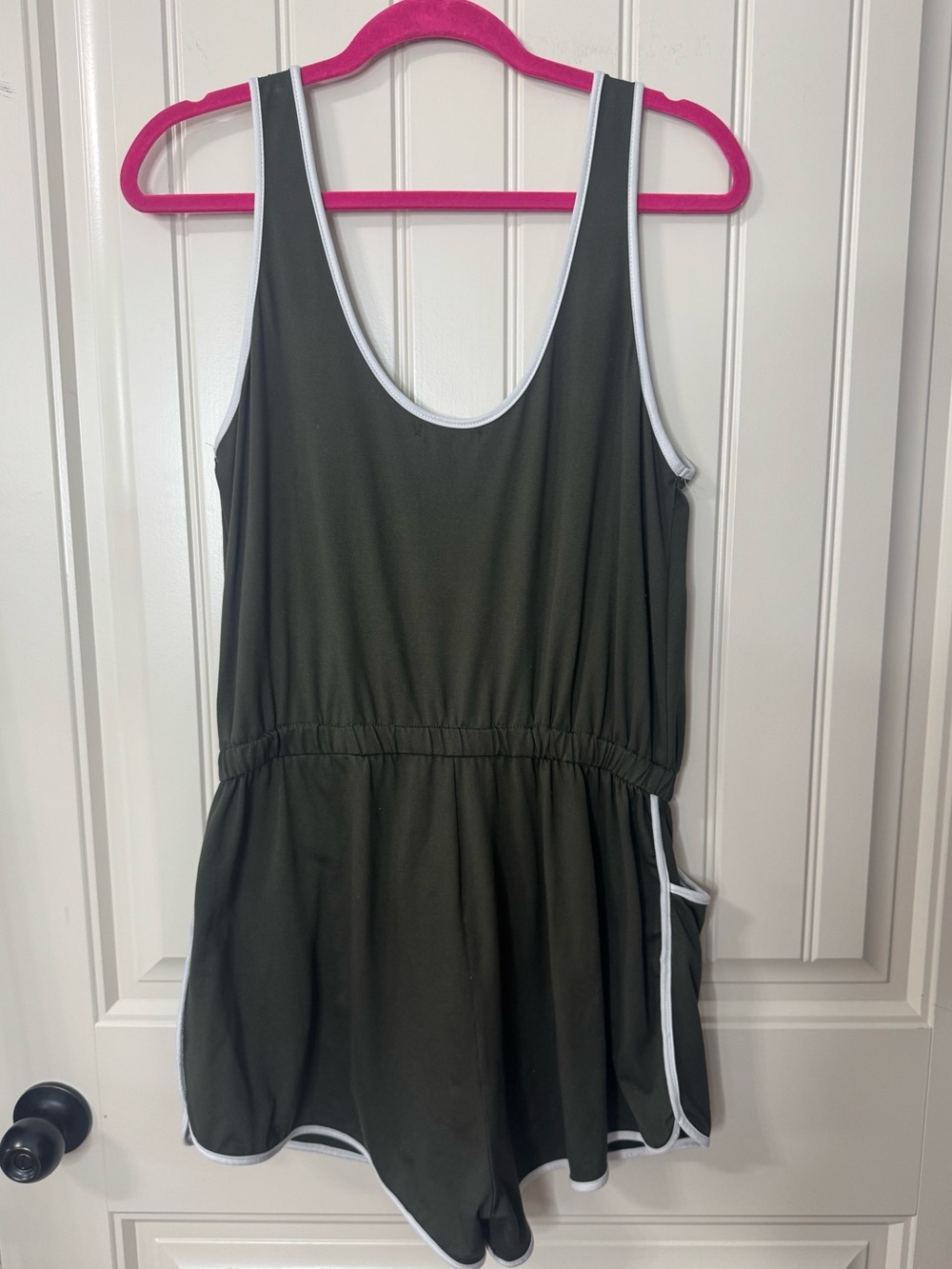 2/for $20 🪩 SHOSHO Olive Green Shorts Romper, White Trim (Women’s Size Large) - Picture 6 of 7
